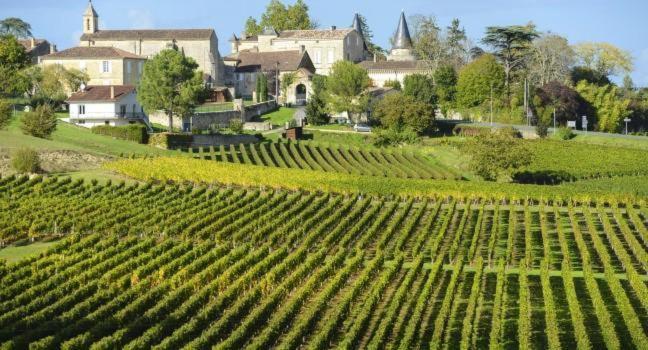 La Caleche Country house